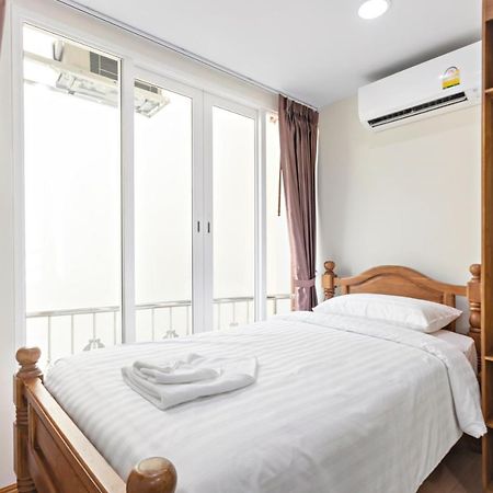 Royale 8 Ville Guest House 방콕 외부 사진